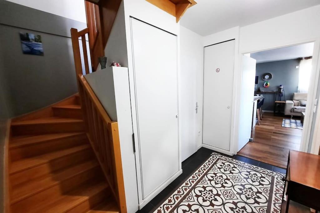 Magnifique Appartement Avec Terrasse Et Parking, 8 Personnes Nanterre Exterior foto